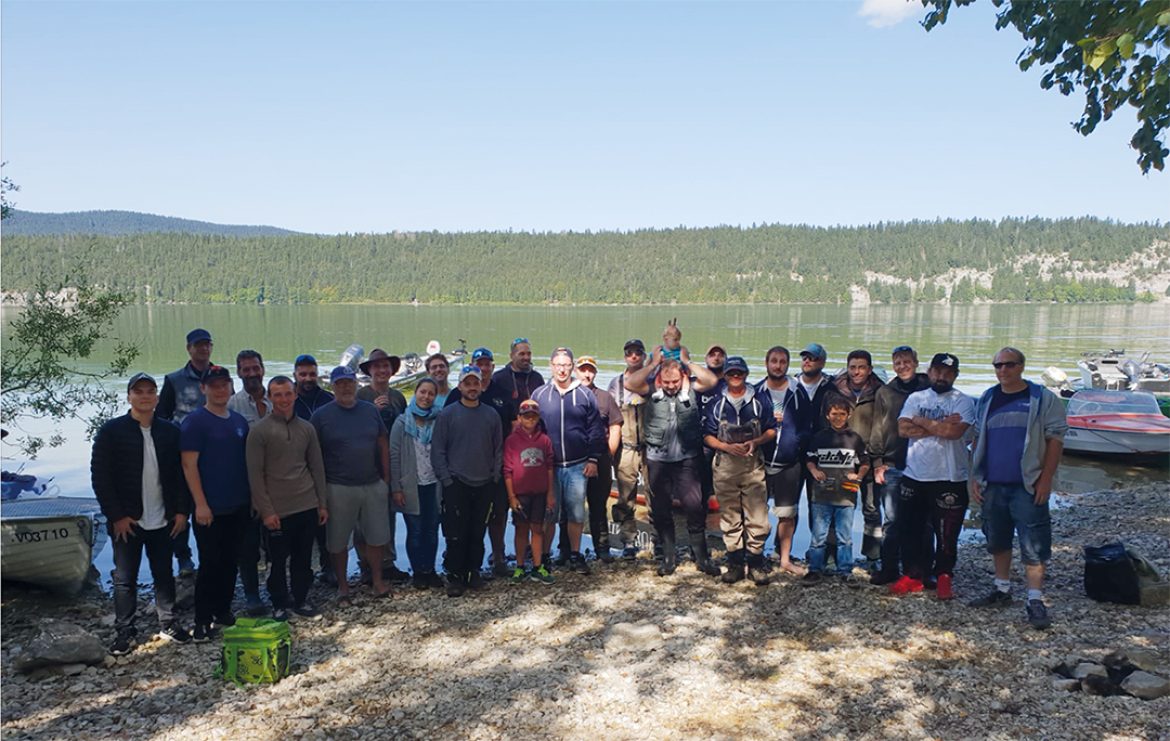 Une ambiance d’été indien au lac de Joux pour la rencontre des pêcheurs sportifs de La Vallée