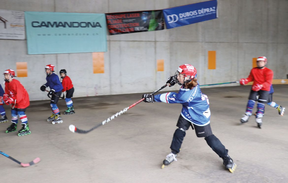 Sueur et bonne humeur pour la 15e édition du tournoi de Street Hockey